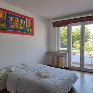  Appartement Spacious Next To Parc Du Cinquantenaire